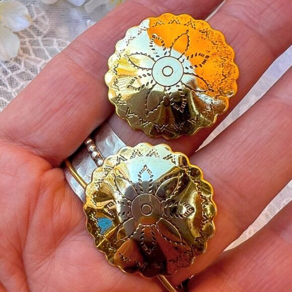 Vintage Gold Floral Engraved Concho Button Earrings - Picture 3 of 7